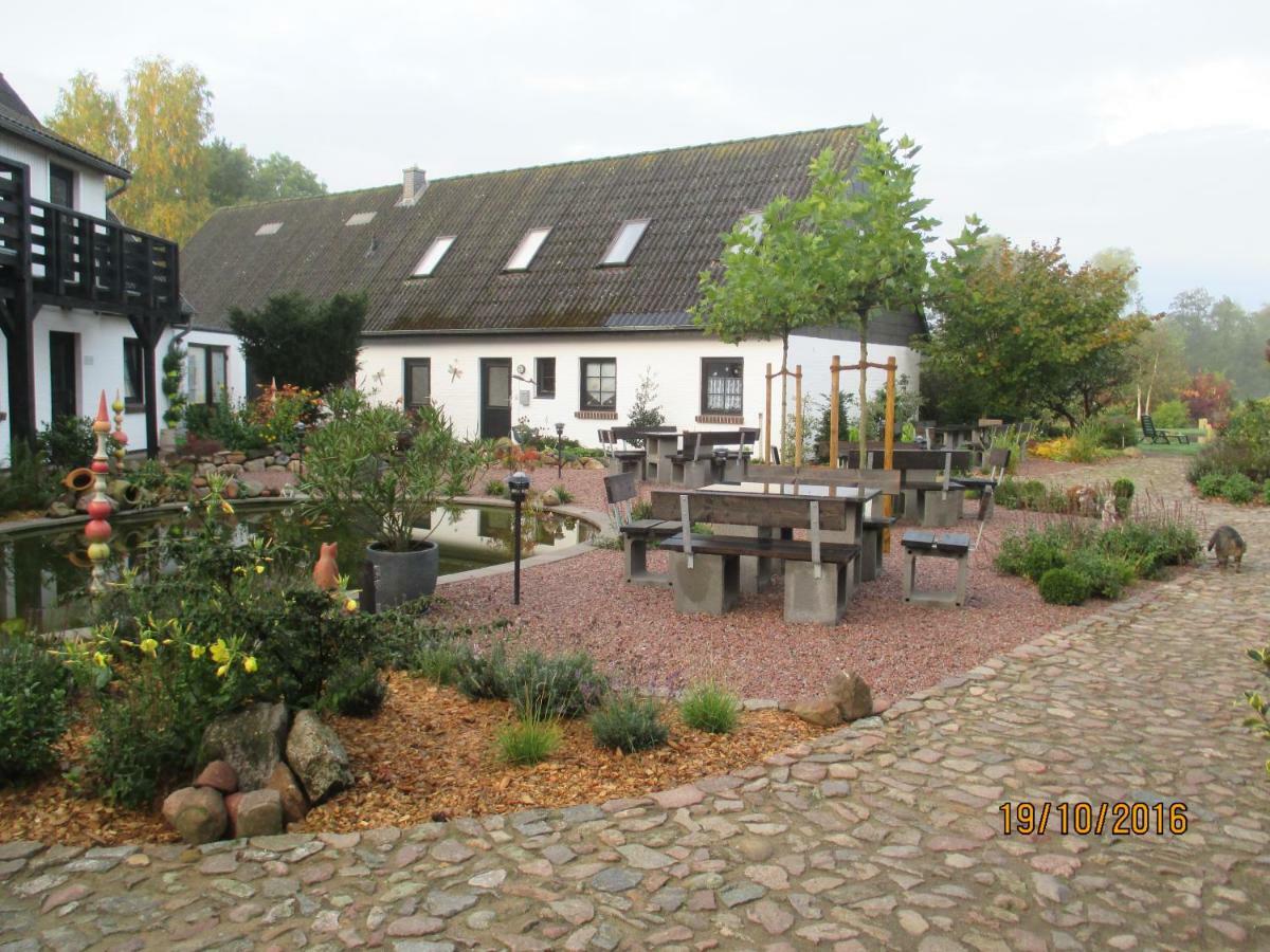 Landhotel Belitz Garni Küsten Esterno foto